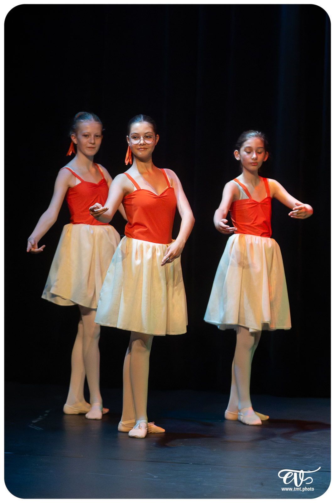 ECOLE DE DANSE CÉCILE ADAMOW